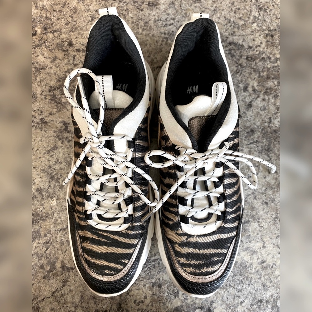 HYM zebra print sneakers - Picture 6 of 8